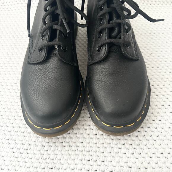 Doc Martens 1460 Pascal Black Leather Virginia Lace Up 8 Eyelet Boots 7 w/ Box - Picture 4 of 10